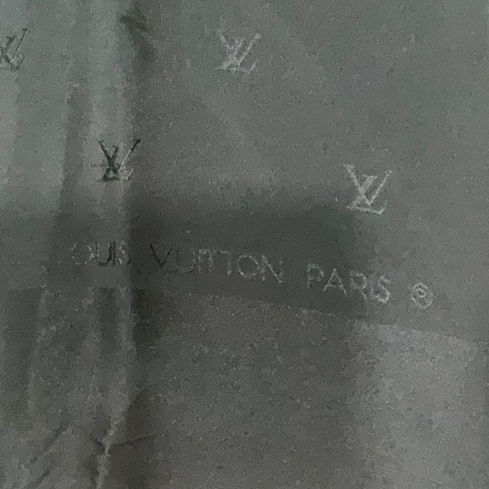 Louis Vuitton Silk Scarf - Picture 7 of 8